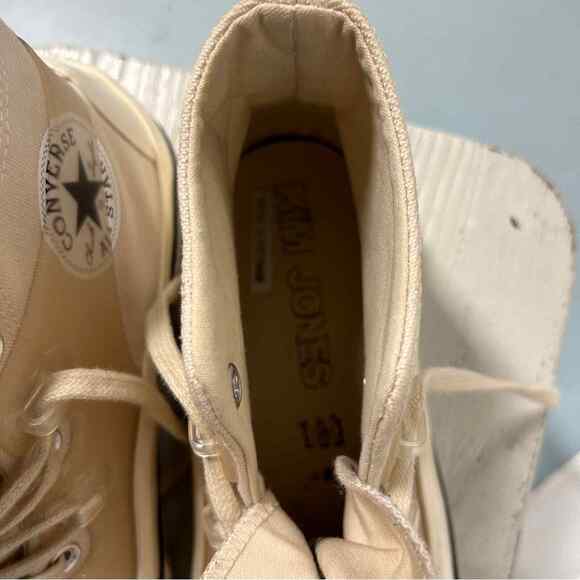 Athletic_Shoes